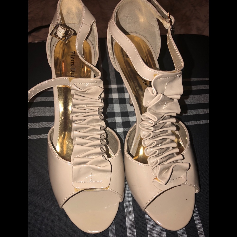 Classic Nude Pump
